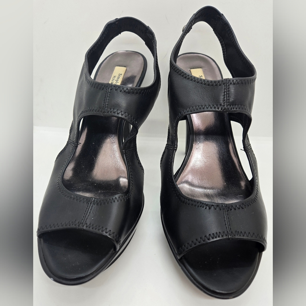 Vera Wang Black Vegan Leather Platform Heel size 10